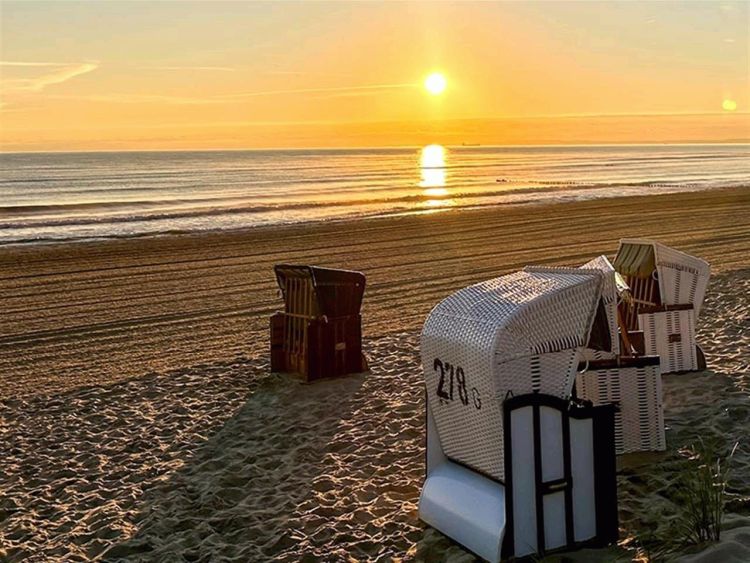Usedom - Abend mit Strandkörben